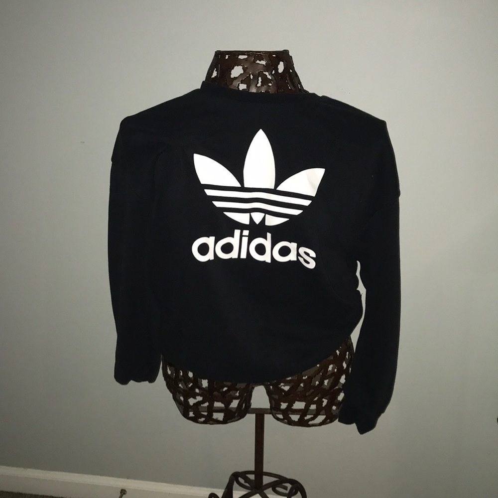 Black Adidas crewneck